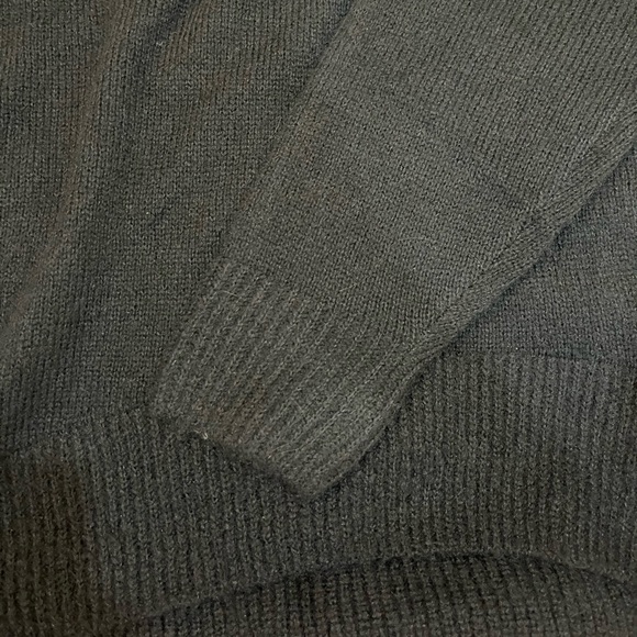 NWT Old Navy Black Oversized Sweater - Picture 4 of 6